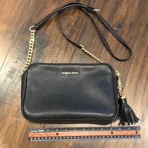 Michael Kors crossbody. Black leather 9x6x3